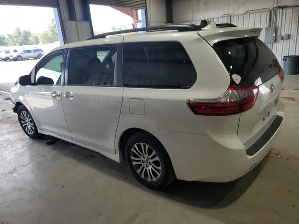 5TDYZ3DC4LS076479 2020 TOYOTA SIENNA - Image 2