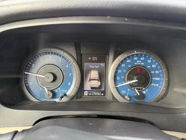 5TDYZ3DC5HS788846 2017 TOYOTA SIENNA - Image 8