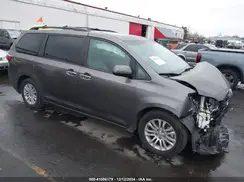 5TDYZ3DC5HS790709 2017 TOYOTA SIENNA