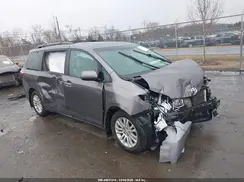 5TDYZ3DC5HS793965 2017 TOYOTA SIENNA