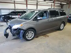5TDYZ3DC5HS800560 2017 TOYOTA SIENNA