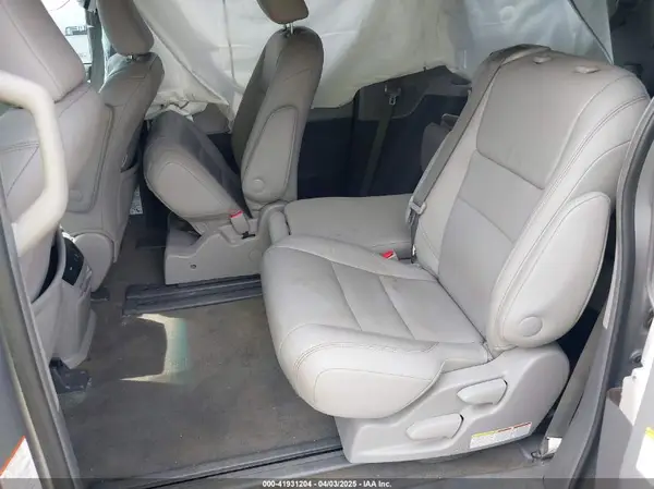 5TDYZ3DC5HS809534 2017 TOYOTA SIENNA - Image 8