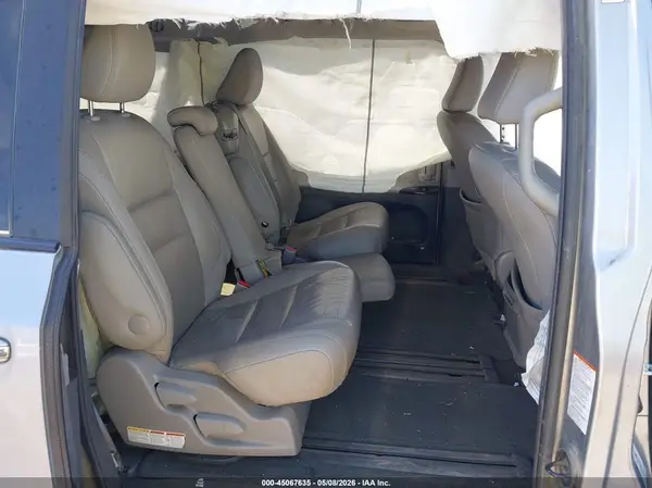 5TDYZ3DC5HS809839 2017 TOYOTA SIENNA - Image 8
