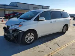 5TDYZ3DC5HS829900 2017 TOYOTA SIENNA