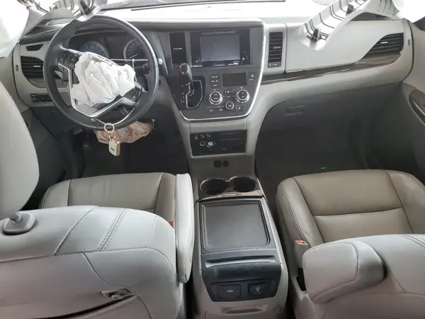 5TDYZ3DC5HS837530 2017 TOYOTA SIENNA - Image 8