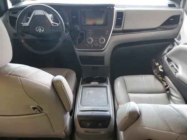 5TDYZ3DC5HS853615 2017 TOYOTA SIENNA - Image 8