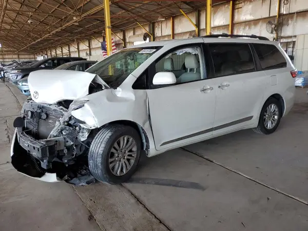5TDYZ3DC5HS859494 2017 TOYOTA SIENNA - Image 1