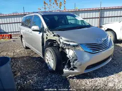 5TDYZ3DC5HS859611 2017 TOYOTA SIENNA
