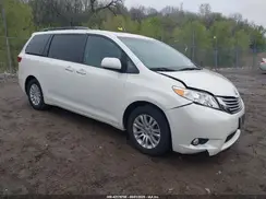 5TDYZ3DC5HS864503 2017 TOYOTA SIENNA
