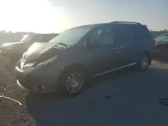 5TDYZ3DC5HS880006 2017 TOYOTA SIENNA