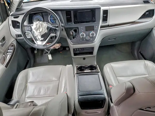 5TDYZ3DC5HS880099 2017 TOYOTA SIENNA - Image 8