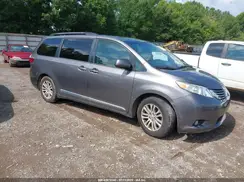 5TDYZ3DC5HS891362 2017 TOYOTA SIENNA
