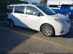 5TDYZ3DC5HS894469 2017 TOYOTA SIENNA