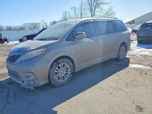 5TDYZ3DC5HS895895 2017 TOYOTA SIENNA - Image 1