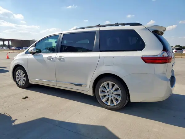 5TDYZ3DC5HS896674 2017 TOYOTA SIENNA - Image 2