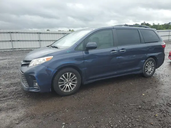 5TDYZ3DC5JS909039 2018 TOYOTA SIENNA - Image 1