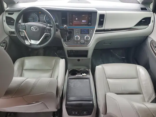 5TDYZ3DC5JS909039 2018 TOYOTA SIENNA - Image 8