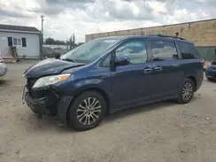 5TDYZ3DC5JS913852 2018 TOYOTA SIENNA
