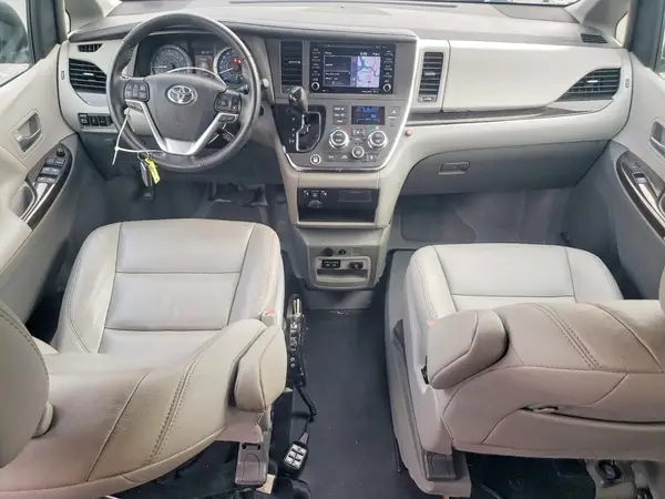 5TDYZ3DC5JS914483 2018 TOYOTA SIENNA - Image 8