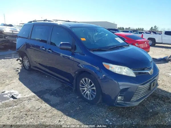 5TDYZ3DC5JS914497 2018 TOYOTA SIENNA - Image 1