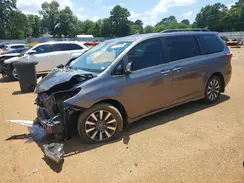 5TDYZ3DC5JS931106 2018 TOYOTA SIENNA
