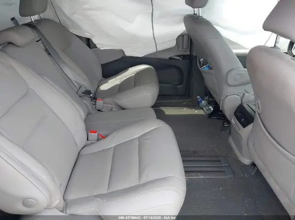 5TDYZ3DC5JS941053 2018 TOYOTA SIENNA - Image 8