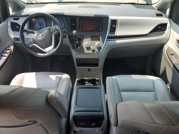 5TDYZ3DC5JS954398 2018 TOYOTA SIENNA - Image 8