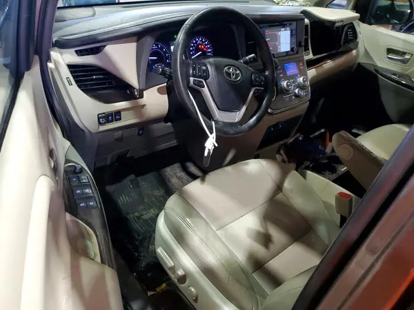 5TDYZ3DC5JS955454 2018 TOYOTA SIENNA - Image 8