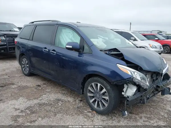 5TDYZ3DC5KS003944 2019 TOYOTA SIENNA - Image 1