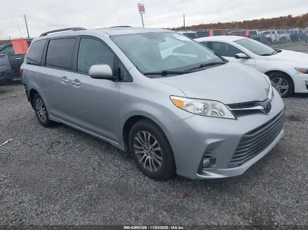 5TDYZ3DC5KS006567 2019 TOYOTA SIENNA - Image 1