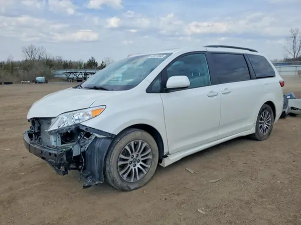 5TDYZ3DC5KS010697 2019 TOYOTA SIENNA - Image 1