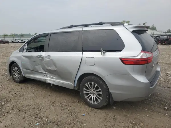 5TDYZ3DC5KS016578 2019 TOYOTA SIENNA - Image 2