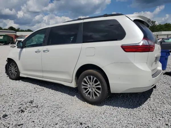 5TDYZ3DC5KS016791 2019 TOYOTA SIENNA - Image 2