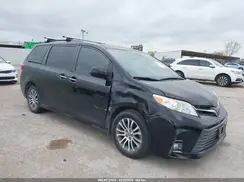 5TDYZ3DC5KS017651 2019 TOYOTA SIENNA