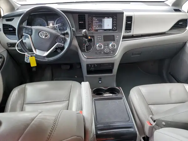 5TDYZ3DC5KS973082 2019 TOYOTA SIENNA - Image 8