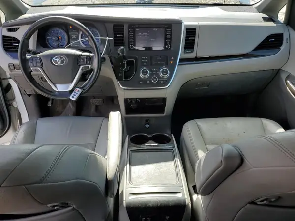 5TDYZ3DC5KS976483 2019 TOYOTA SIENNA - Image 8