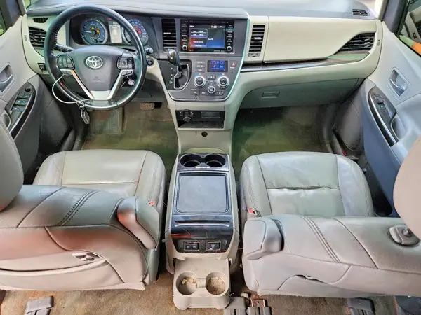 5TDYZ3DC5KS976600 2019 TOYOTA SIENNA - Image 8