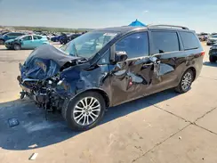 5TDYZ3DC5KS999326 2019 TOYOTA SIENNA
