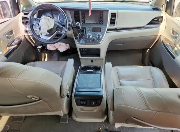 5TDYZ3DC5KS999326 2019 TOYOTA SIENNA - Image 8