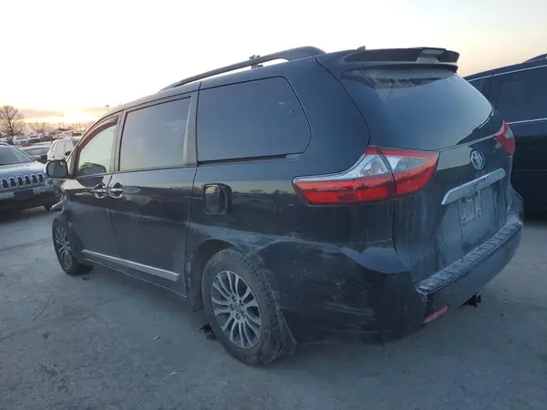 5TDYZ3DC5LS023418 2020 TOYOTA SIENNA - Image 2