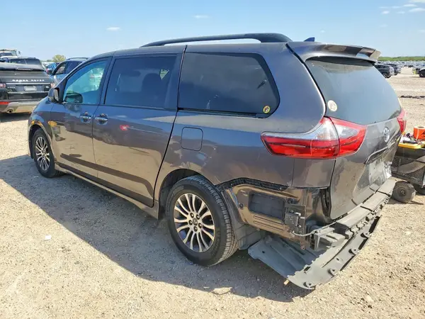 5TDYZ3DC5LS028005 2020 TOYOTA SIENNA - Image 2