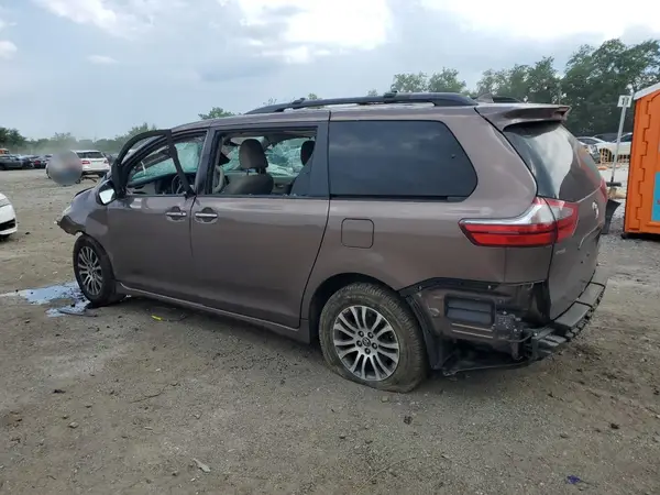 5TDYZ3DC5LS033799 2020 TOYOTA SIENNA - Image 2