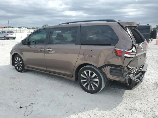 5TDYZ3DC5LS048075 2020 TOYOTA SIENNA - Image 2