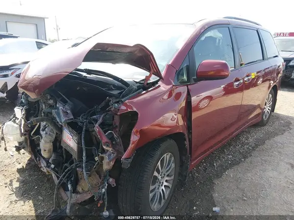 5TDYZ3DC5LS054314 2020 TOYOTA SIENNA - Image 2