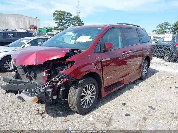 5TDYZ3DC5LS064938 2020 TOYOTA SIENNA - Image 2
