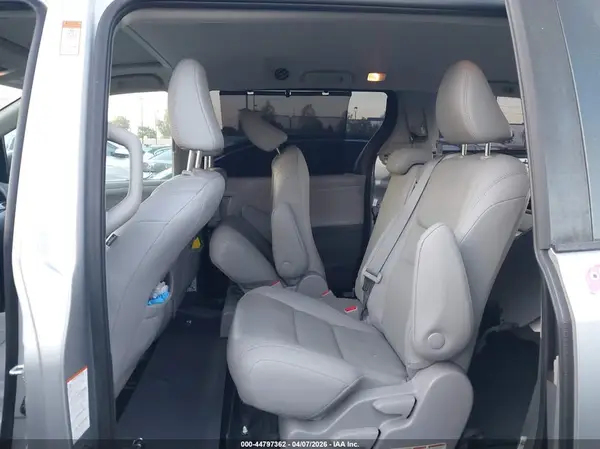 5TDYZ3DC5LS077995 2020 TOYOTA SIENNA - Image 8
