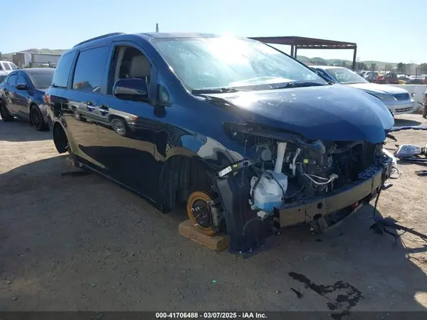 5TDYZ3DC5LS086907 2020 TOYOTA SIENNA - Image 1
