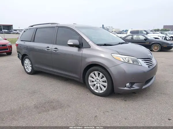 5TDYZ3DC6HS786457 2017 TOYOTA SIENNA - Image 1