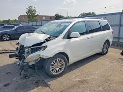 5TDYZ3DC6HS800695 2017 TOYOTA SIENNA