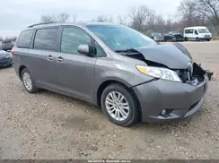 5TDYZ3DC6HS804908 2017 TOYOTA SIENNA